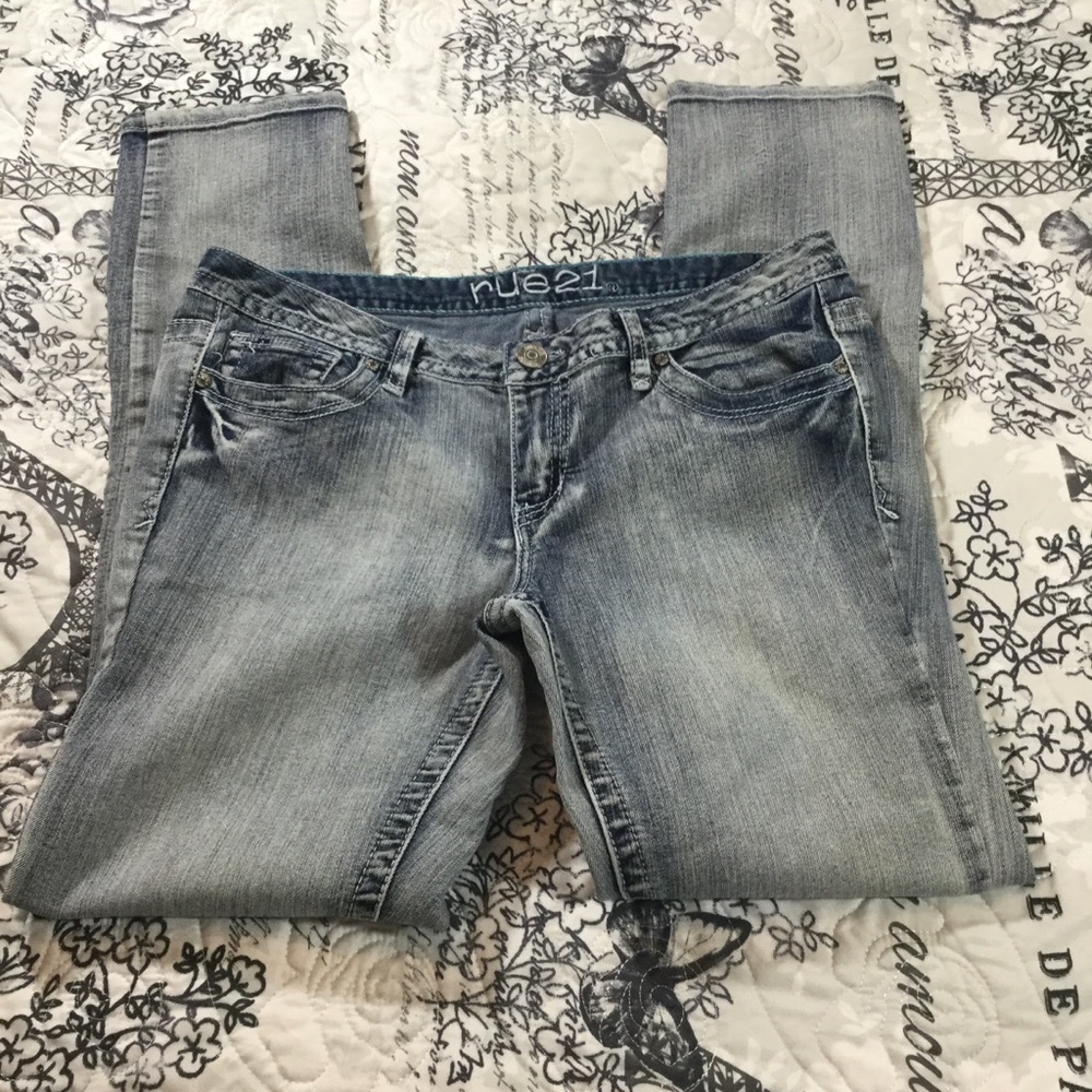 NWOT RUE 21 Skinny Jeans